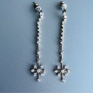 Shiny Cubic Zirconia CZ Snowflake Flower Sterling Silver Dangle Drop Ear…